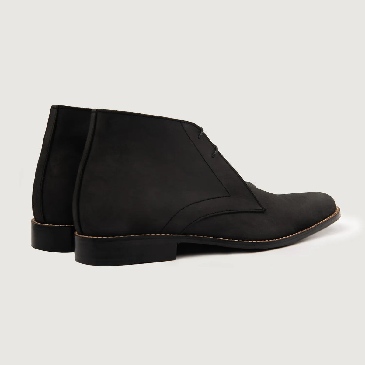 Corry Chukka أسود Nubuck أحذية بوت جلدية رجالي For Men - دعامة الكعب المقواة وتفاصيل الخياطة المزدوجة الدقيقة