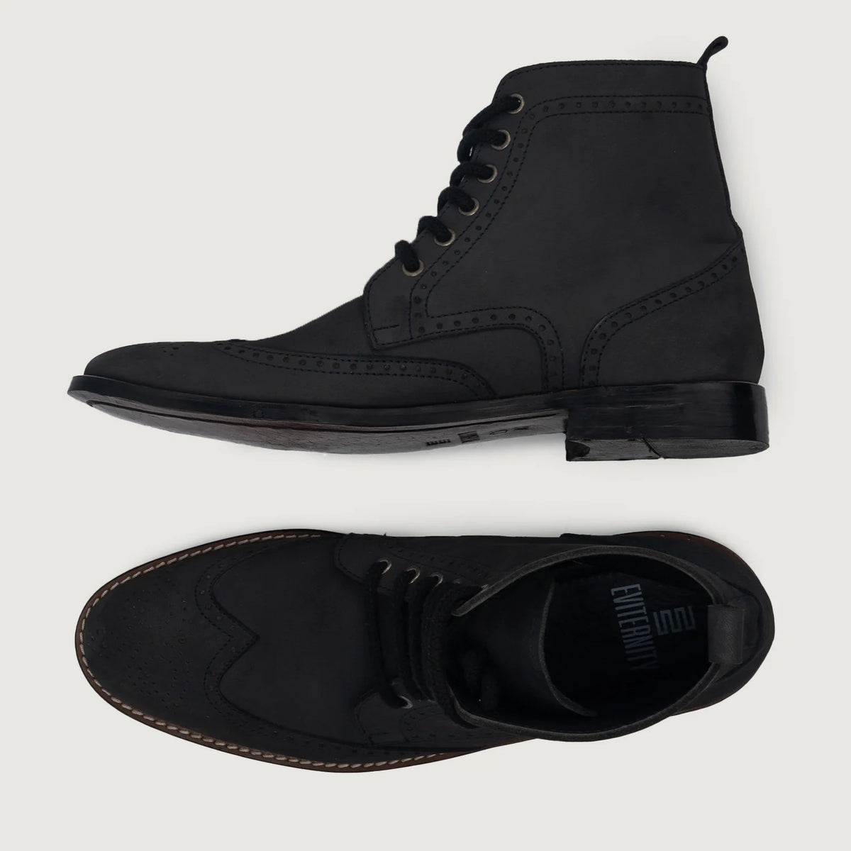 تفاصيل مقربة of Classic Collar & Heavy-Duty Zipper Hardware on Duster Brogues Derby أسود Nubuck أحذية بوت جلدية رجالي For Men