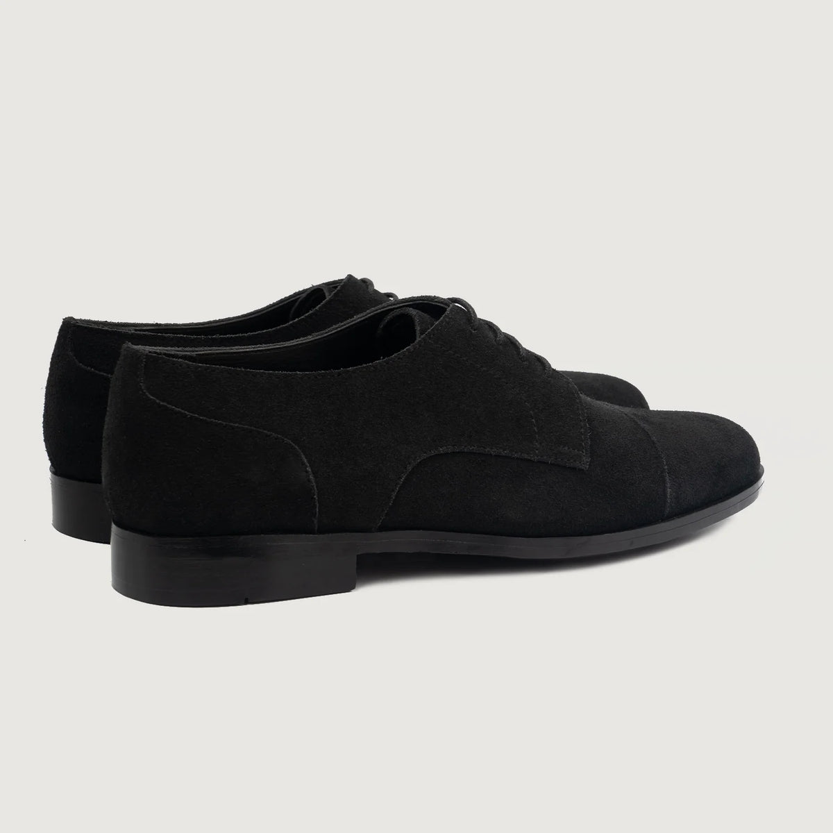 High-Traction Rubber Outsole & Lug Tread Pattern on Attorney Derby أسود Suede أحذية جلدية كلاسيكية رجالي For Men