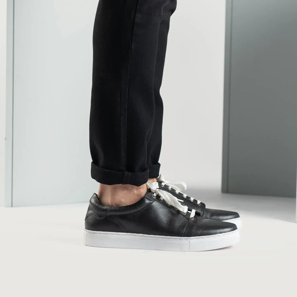 Orlaven Carter Runn أسود سنيكرز جلدي كاجوال رجالي footwear image 9