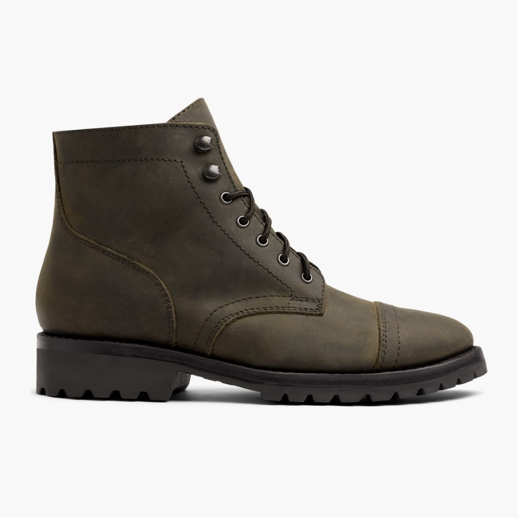 Olive Full-Grain leather Boots - بناء غوديير ويلت المتين وتفاصيل مقدمة الحذاء