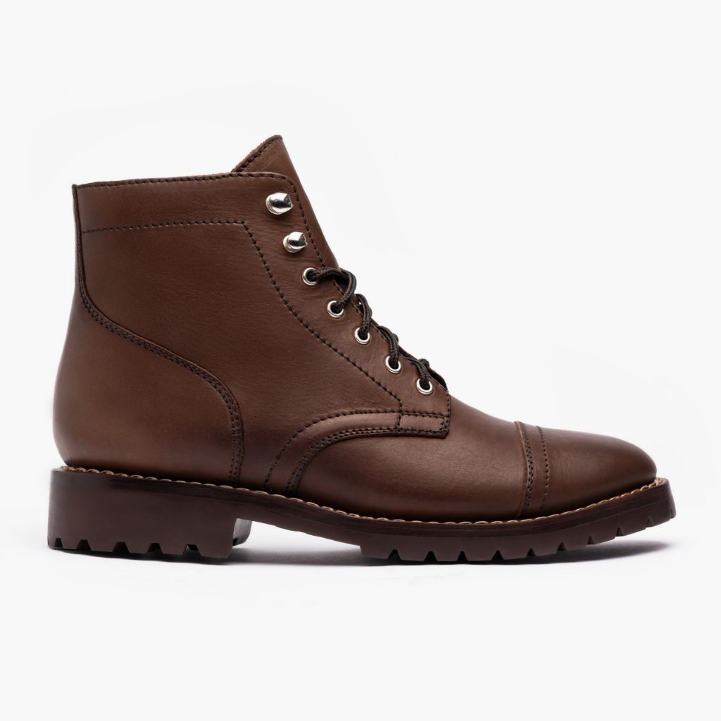 Classic Full-Grain leather Boots - بناء غوديير ويلت المتين وتفاصيل مقدمة الحذاء