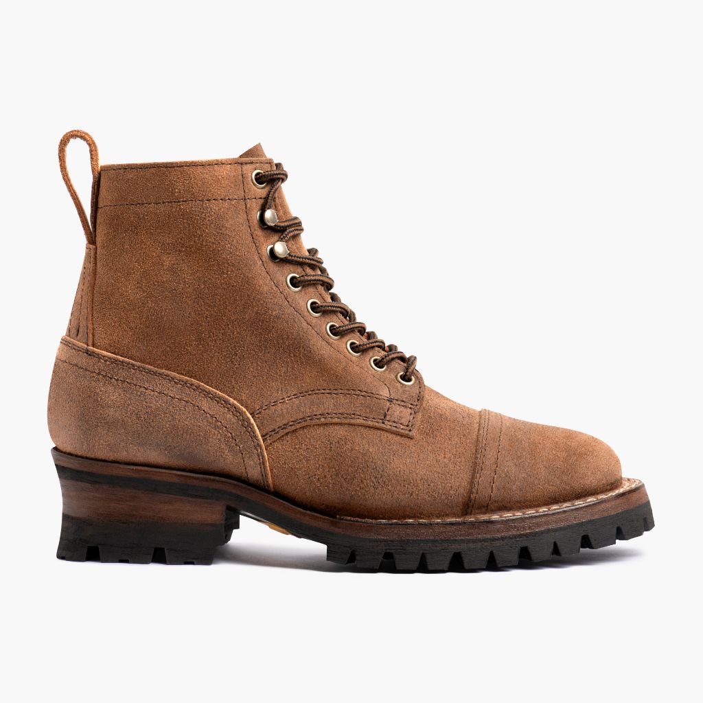 Classic Full-Grain leather Boots - بناء غوديير ويلت المتين وتفاصيل مقدمة الحذاء