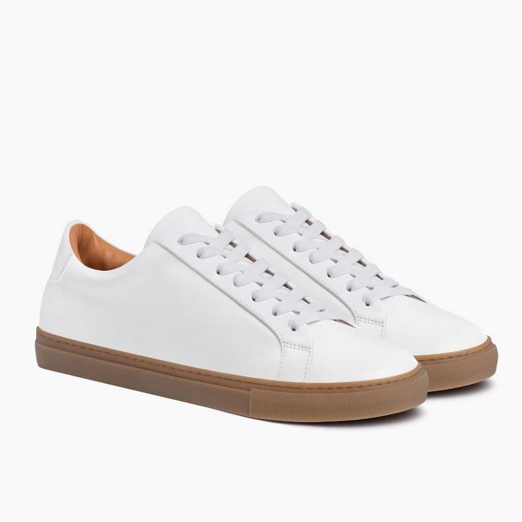 Legacy White سنيكرز جلدي كاجوال رجالي in White Full-Grain Leather - عرض جانبي | شراء أونلاين عبر المتجر الرسمي
