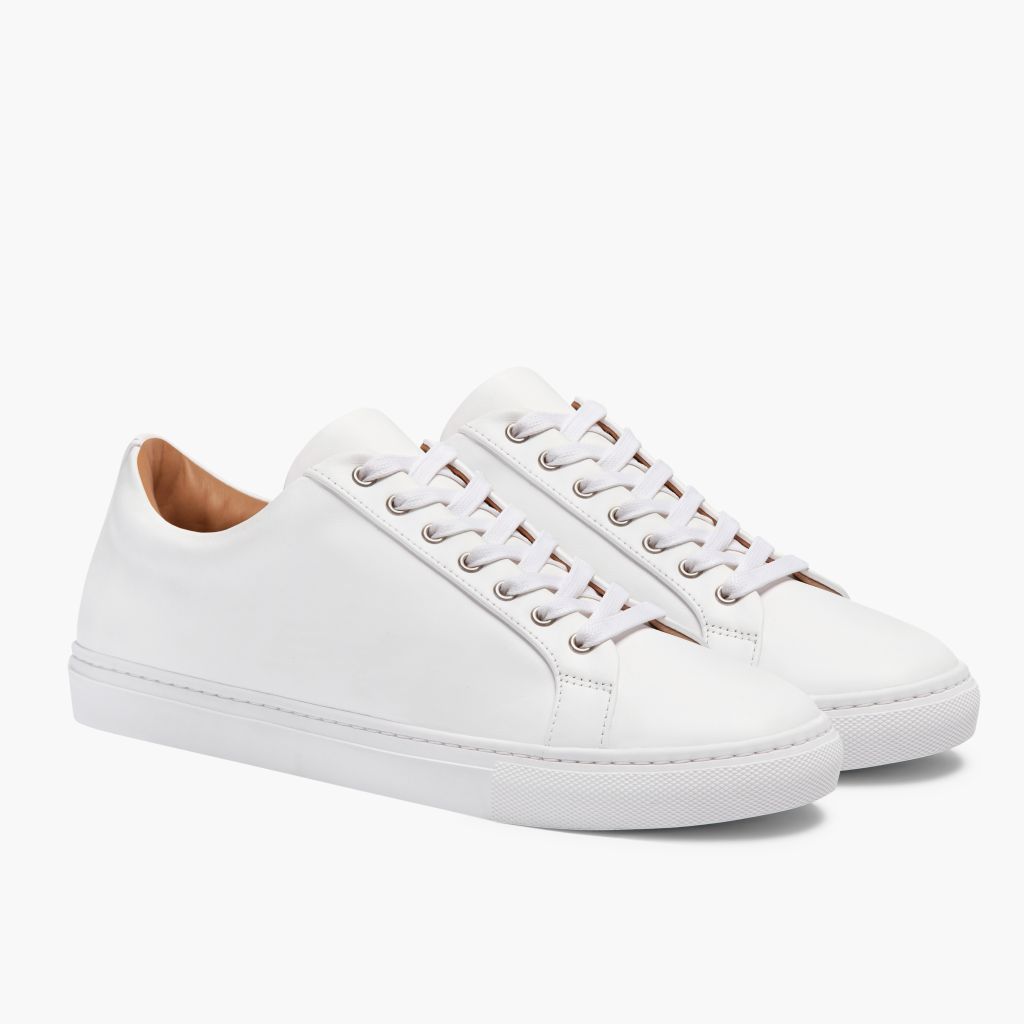 Premier Low Top White سنيكرز جلدي كاجوال رجالي For Men in White Full-Grain Leather - عرض جانبي | شراء أونلاين عبر المتجر الرسمي