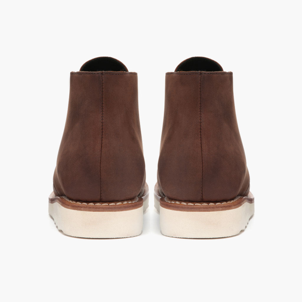 High-Traction Rubber Outsole & Lug Tread Pattern on Scout Arizona Adobe أحذية بوت جلدية رجالي For Men