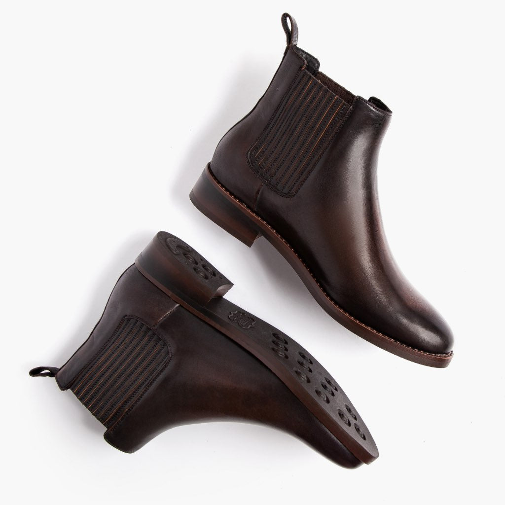High-Traction Rubber Outsole & Lug Tread Pattern on Dreamer أسود Coffee أحذية بوت جلدية نسائي
