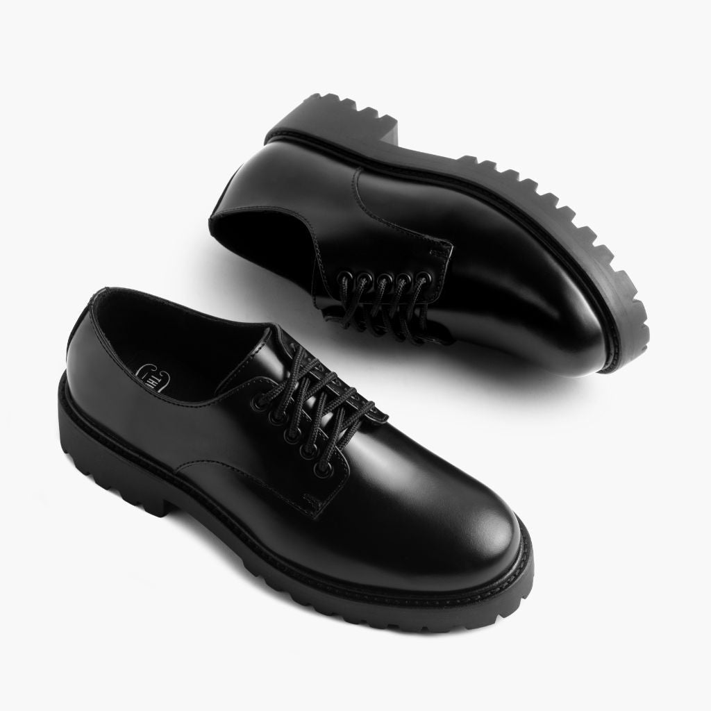High-Traction Rubber Outsole & Lug Tread Pattern on Renegade أسود سنيكرز جلدي كاجوال نسائي