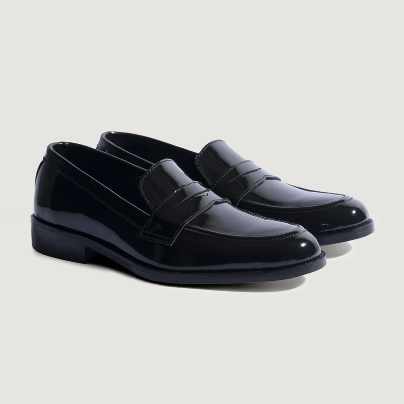 Baxton أسود Patent Leather Loafers رجالي