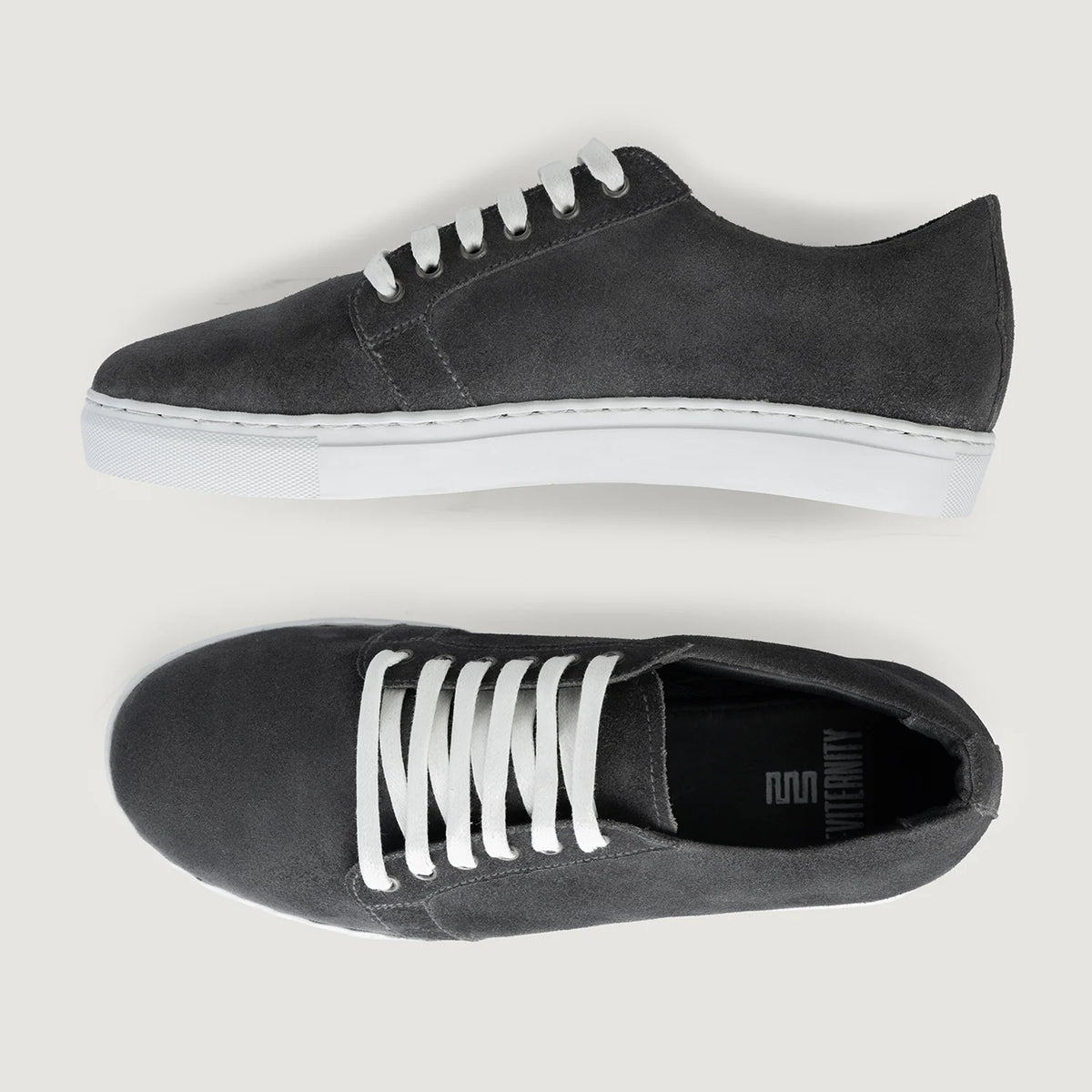 Murphy Low Top Grey Suede سنيكرز جلدي كاجوال رجالي For Men - دعامة الكعب المقواة وتفاصيل الخياطة المزدوجة الدقيقة