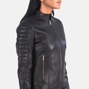 
عرض البطانة الداخلية Showing Quilted Polyester Lining & جيبان داخليان عمليان