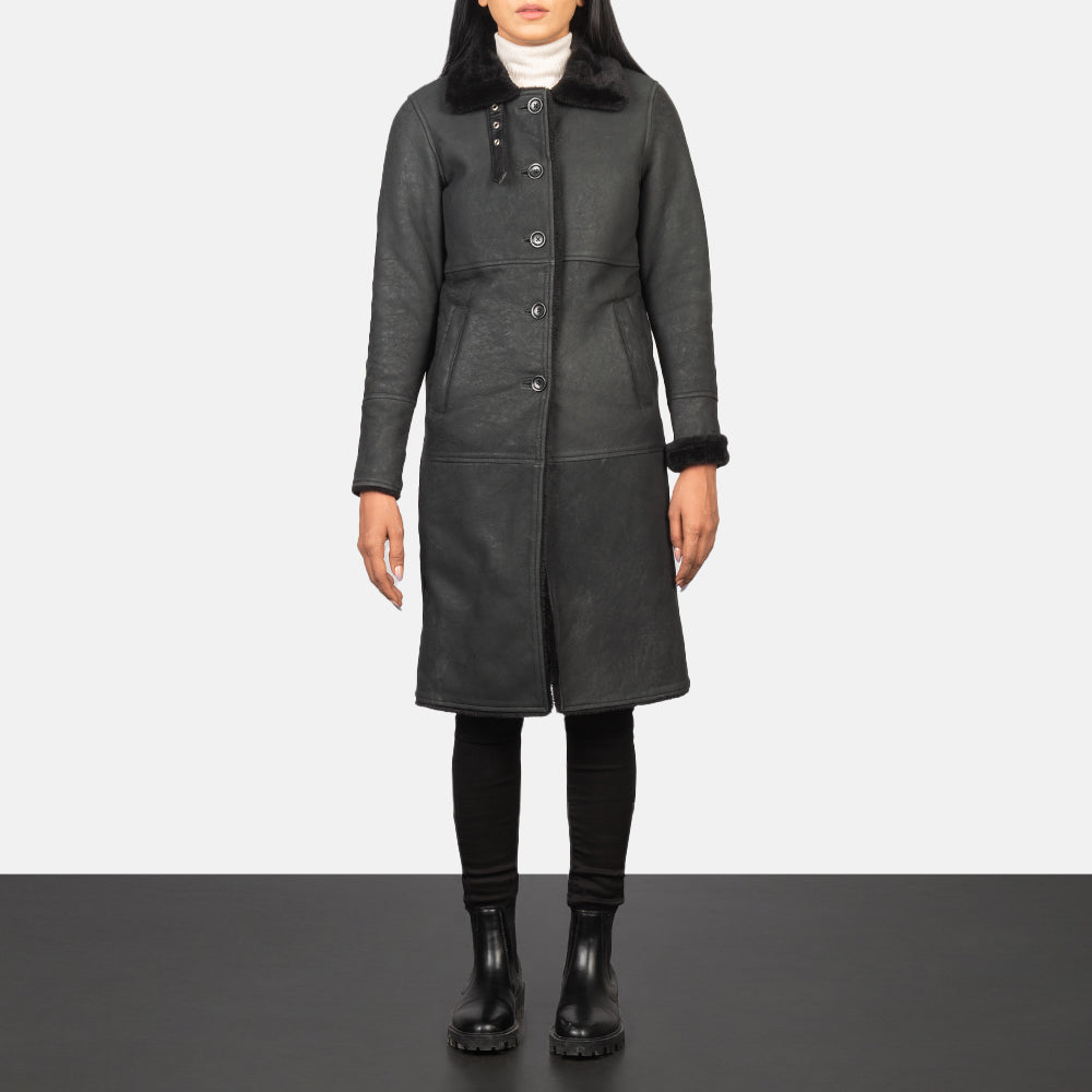 
Alina Shearling أسود معطف جلد فاخر نسائي in Distressed Black Sheepskin Leather - عرض أمامي وقَصّة مفصلة أنيقة | شراء أونلاين عبر المتجر الرسمي
