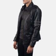 
Black Cowhide Leather Biker Jacket - عرض خلفي يوضح تفصيل الأكتاف المتقن والحاشية النظيفة