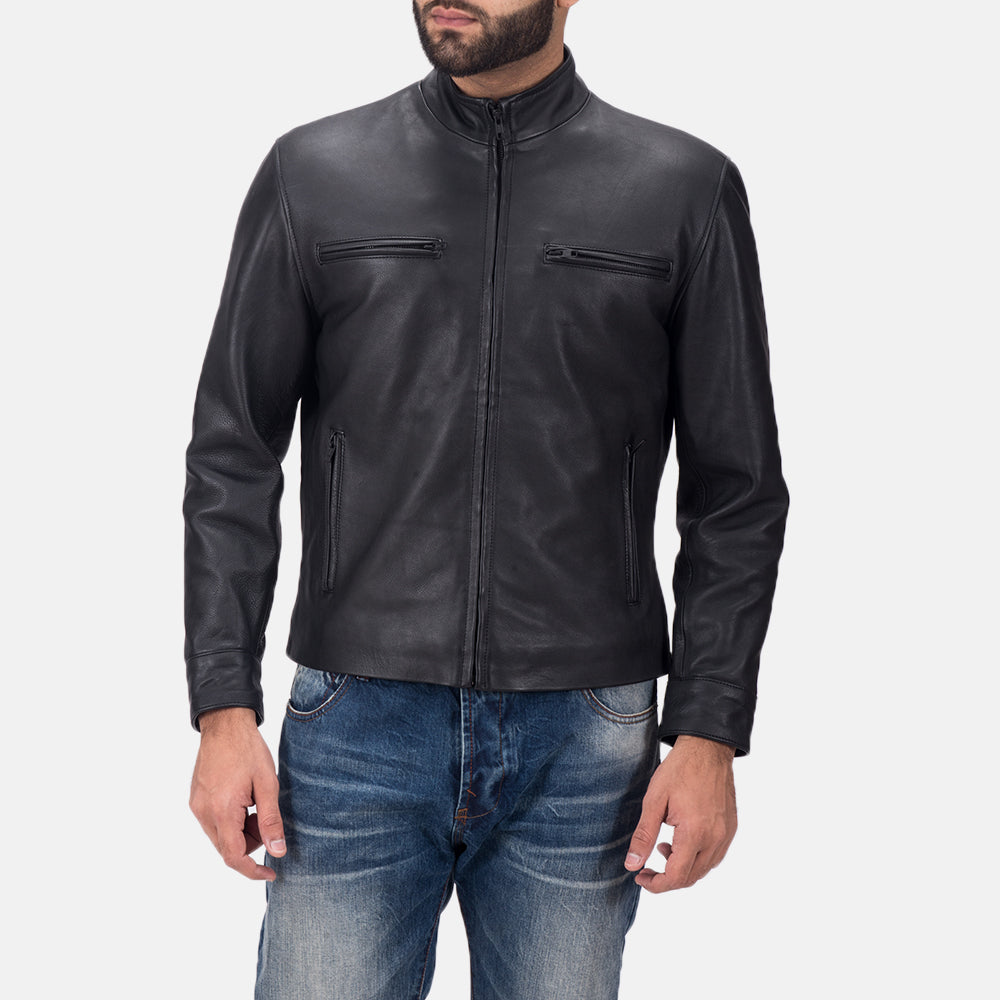 
Austere Matte أسود جاكيت بايكر جلد طبيعي رجالي in Black Calfskin Matte - عرض أمامي وقَصّة مفصلة أنيقة | شراء أونلاين عبر المتجر الرسمي