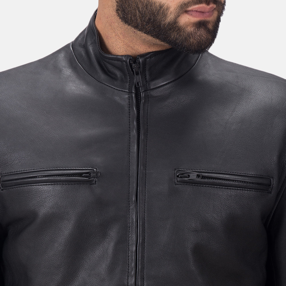 
تفاصيل مقربة of High neck & Zipper Hardware on Austere Matte أسود جاكيت بايكر جلد طبيعي رجالي