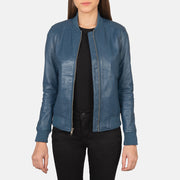 
Bliss أزرق جاكيت بومبر جلد نسائي in Blue Sheepskin Leather - عرض أمامي وقَصّة مفصلة أنيقة | شراء أونلاين عبر المتجر الرسمي