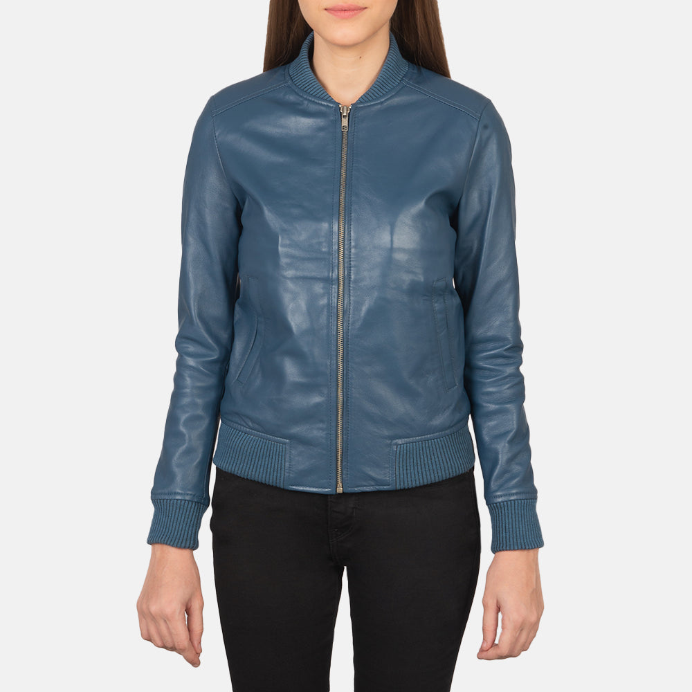 
تفاصيل مقربة of Varsity - Rib Knit & Zipper with Wind Flap Hardware on Bliss أزرق جاكيت بومبر جلد نسائي