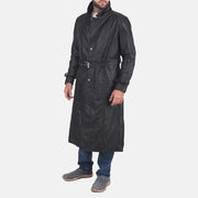 
Black Cowhide Leather Trench Coat - عرض خلفي يوضح تفصيل الأكتاف المتقن والحاشية النظيفة
