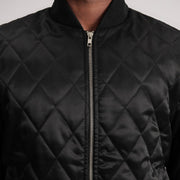 
عرض البطانة الداخلية Showing Polyester Lining & جيبان داخليان عمليان