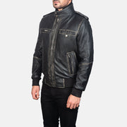 
Black Cowhide Leather Bomber Jacket - عرض خلفي يوضح تفصيل الأكتاف المتقن والحاشية النظيفة