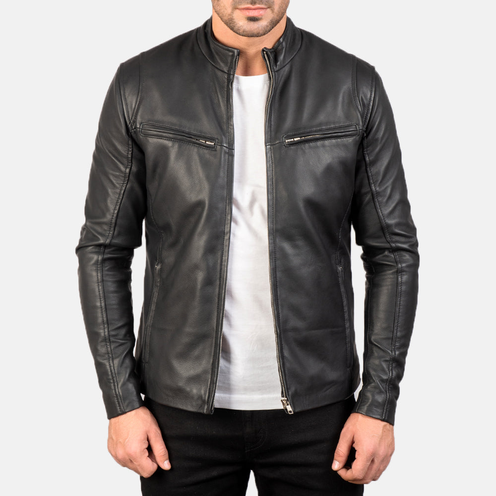 
Ionic Black Leather Jacket in Black Sheepskin Leather - عرض أمامي وقَصّة مفصلة أنيقة | شراء أونلاين عبر المتجر الرسمي