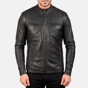 
تفاصيل مقربة of Band & Zipper Hardware on Ionic Black Leather Jacket