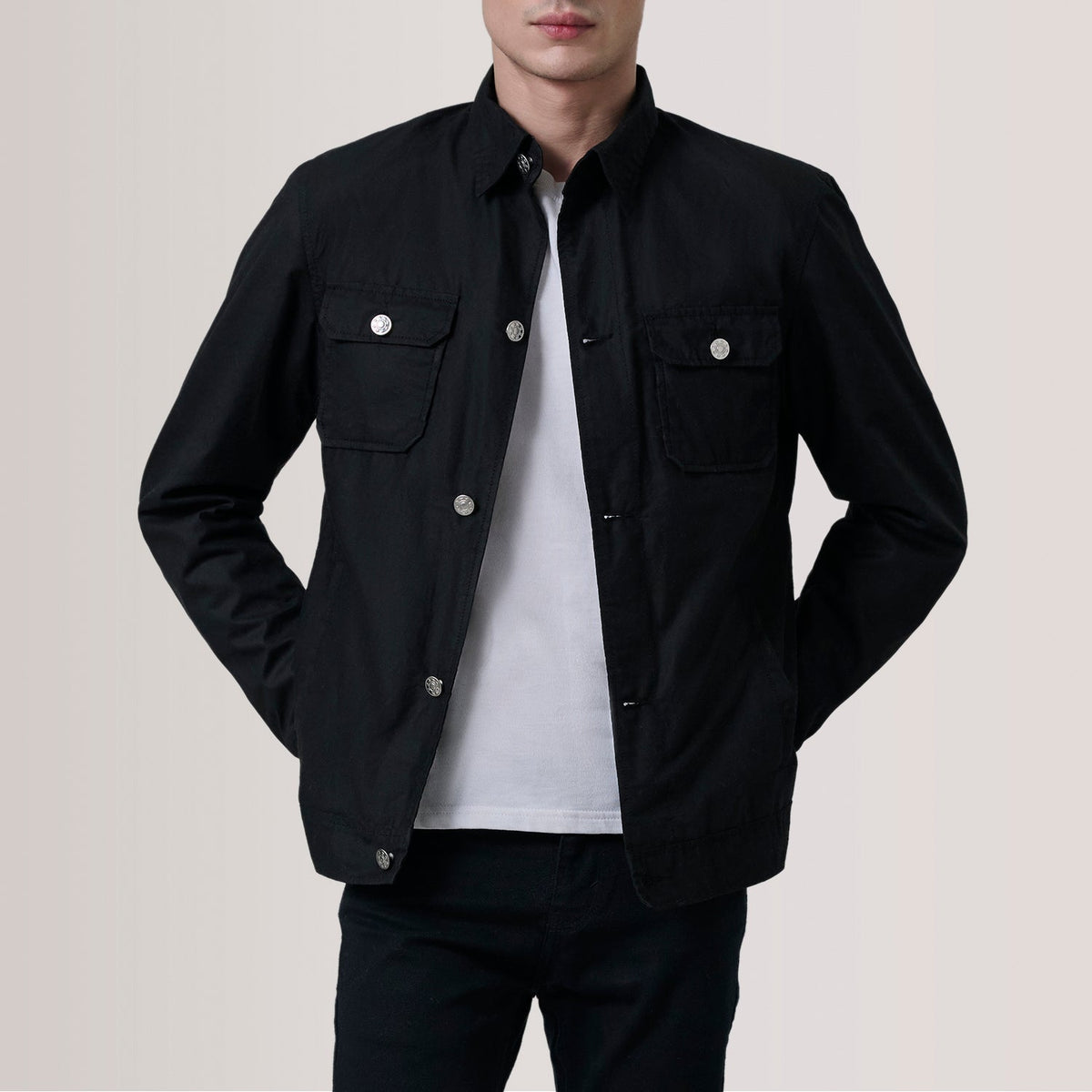 Irwin أسود Waxed Canvas Field جاكيت جلد رجالي For Men in Black Waxed Cotton Canvas - Front Profile View &amp; Tailored Silhouette | Buy Online
