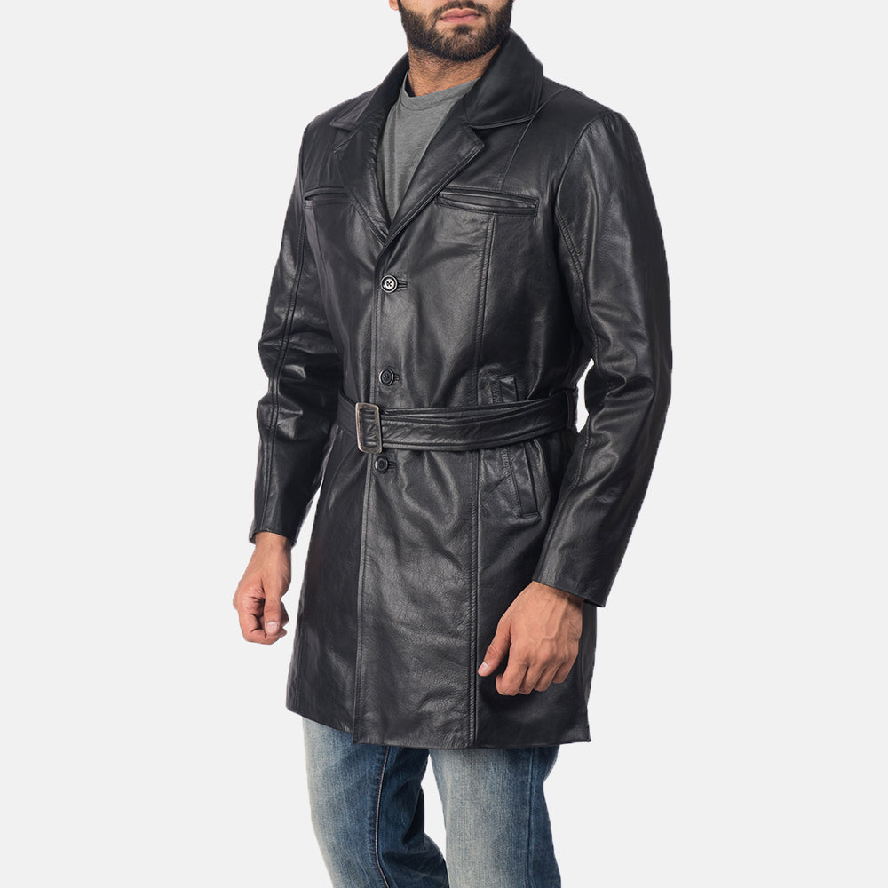 
Black Cowhide leather Coat - عرض خلفي يوضح تفصيل الأكتاف المتقن والحاشية النظيفة