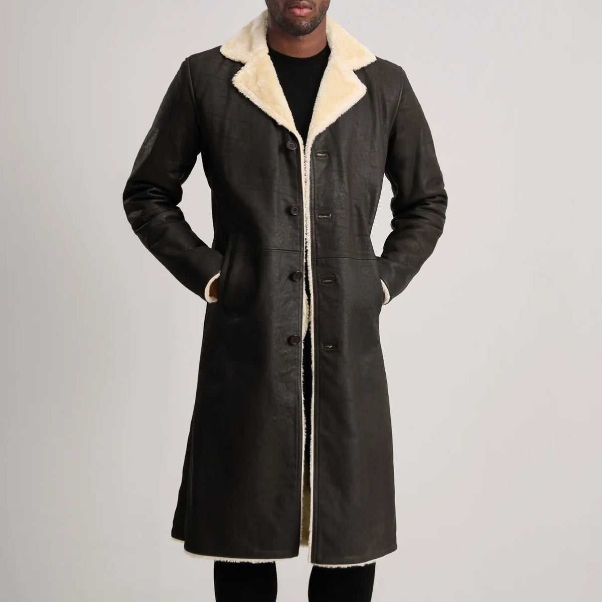 
تفاصيل مقربة of Notch & Button Hardware on Kolby Tumbled Brown Shearling Long Coat