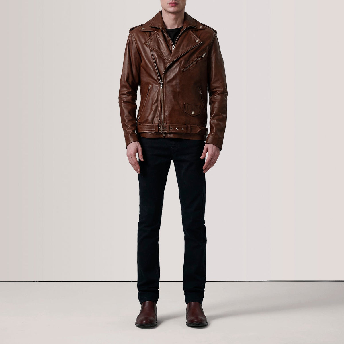 
Distressed Brown Sheepskin Burnished Biker Jacket - عرض خلفي يوضح تفصيل الأكتاف المتقن والحاشية النظيفة
