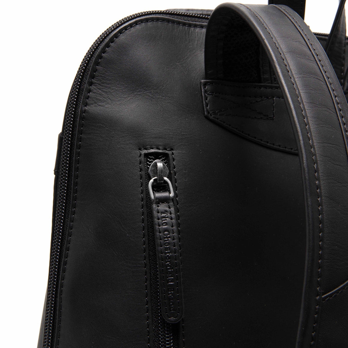 Tigris Full-Grain Leather Backpack نسائي - Structured Side Profile Showing Gusset Depth &amp; Expansion Capacity