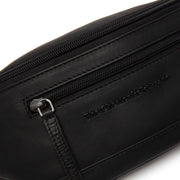 
عرض البطانة الداخلية Showing Dedicated Padded Laptop Sleeve & Multi-Compartment Organization