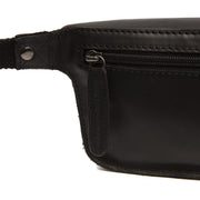 
Solid Antique Brass Hardware & Heavy-Duty Dual Zipper Detail on Toronto حقيبة خصر جلدية