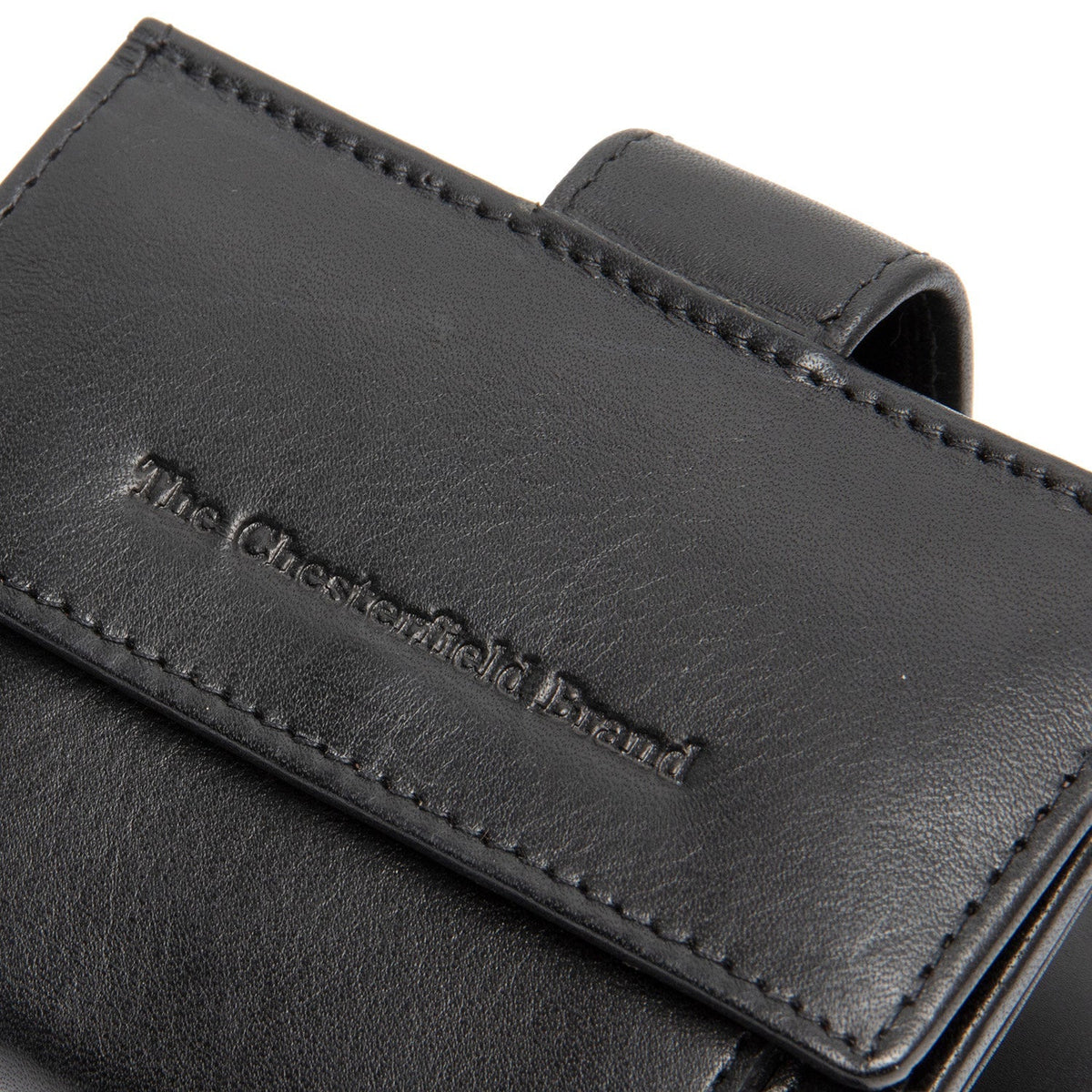 
Solid Antique Brass Hardware & Heavy-Duty Dual Zipper Detail on Lesina جلد طبيعي فل جرين حافظة بطاقات