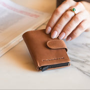 Loughton Full-Grain Leather Card Holder نسائي – alternate product view 2