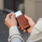 
Portland جلد طبيعي فل جرين حافظة بطاقات – alternate product view 2