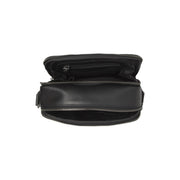
Solid Antique Brass Hardware & Heavy-Duty Dual Zipper Detail on Arendal حقيبة كروس جلدية