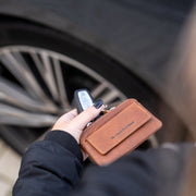 Oliver Full-Grain Leather Key Case نسائي – alternate product view 2