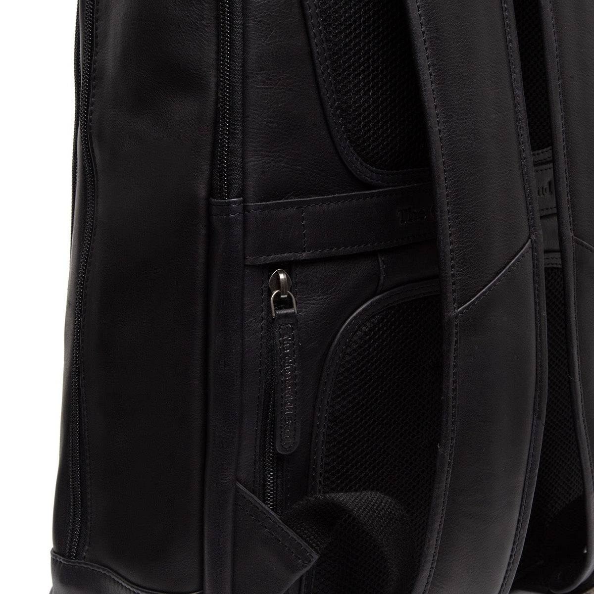 Solid Antique Brass Hardware &amp; Heavy-Duty Dual Zipper Detail on Detroit Full-Grain Leather Laptop Backpack نسائي
