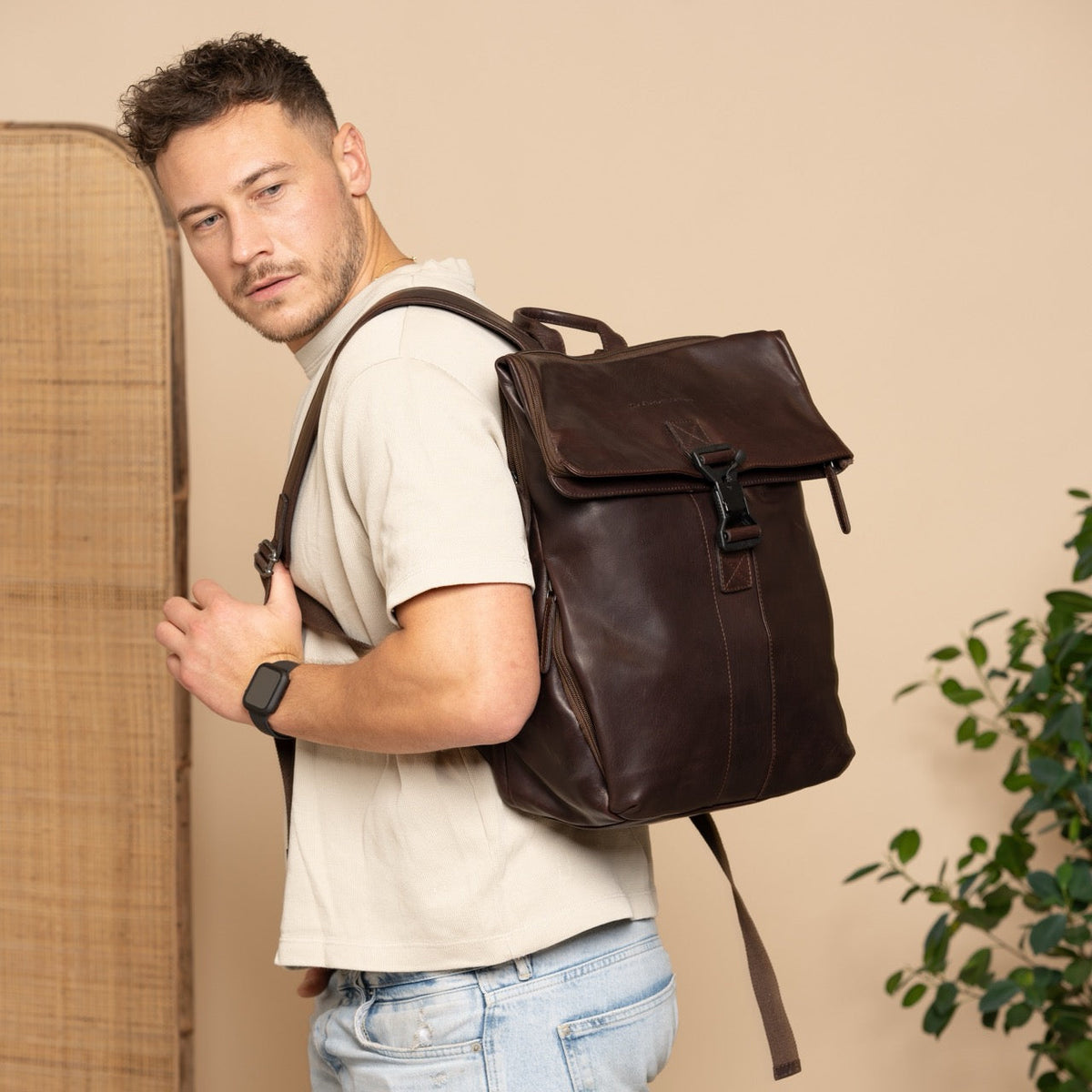 Savona Full-Grain Leather Laptop Backpack نسائي – alternate product view 2