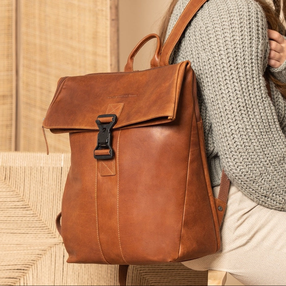 Savona Full-Grain Leather Laptop Backpack نسائي – alternate product view 2
