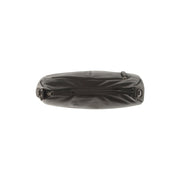 
Solid Antique Brass Hardware & Heavy-Duty Dual Zipper Detail on Alexandria حقيبة كتف جلدية