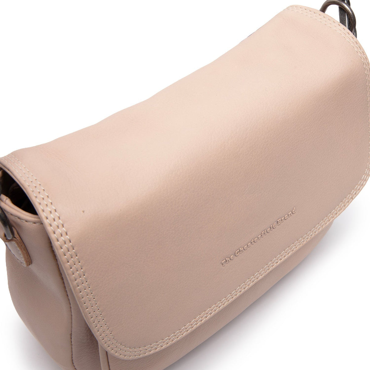 Solid Antique Brass Hardware &amp; Heavy-Duty Dual Zipper Detail on Miloa حقيبة كتف جلد طبيعي نخب أول