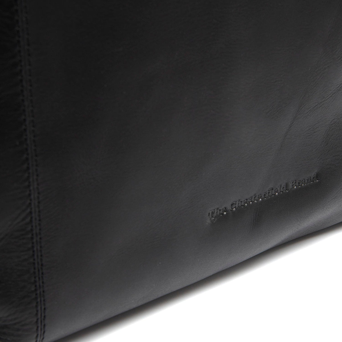 
Classic 100% Full-Grain leather Bag - عرض خلفي يوضح أحزمة الجلد المقواة والخياطة المتقنة