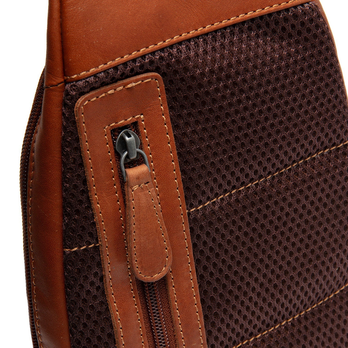 Cognac Leather Sling Bag Bowey نسائي, detail view 5
