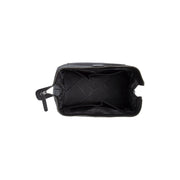
تفاصيل مقربة of Classic Collar & Heavy-Duty Zipper Hardware on Biassa حقيبة مستلزمات جلدية