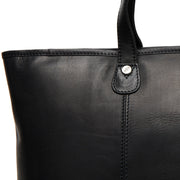 Solid Antique Brass Hardware &amp; Heavy-Duty Dual Zipper Detail on Ferrera Full-Grain Leather Tote Bag نسائي