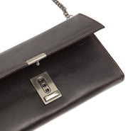 Solid Antique Brass Hardware &amp; Heavy-Duty Dual Zipper Detail on Bora Full-Grain Leather Waiter Wallet نسائي