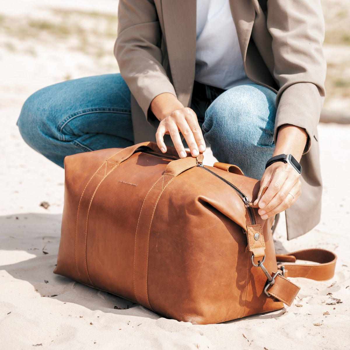 Conor Full-Grain Leather Weekender Bag نسائي – alternate product view 3