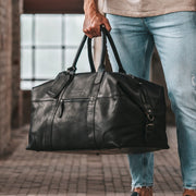 
Classic 100% Full-Grain Leather Duffle Bag - عرض خلفي يوضح أحزمة الجلد المقواة والخياطة المتقنة